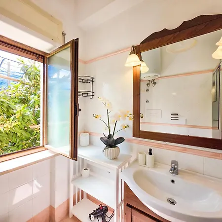 Nyaraló Mamma Lucia *